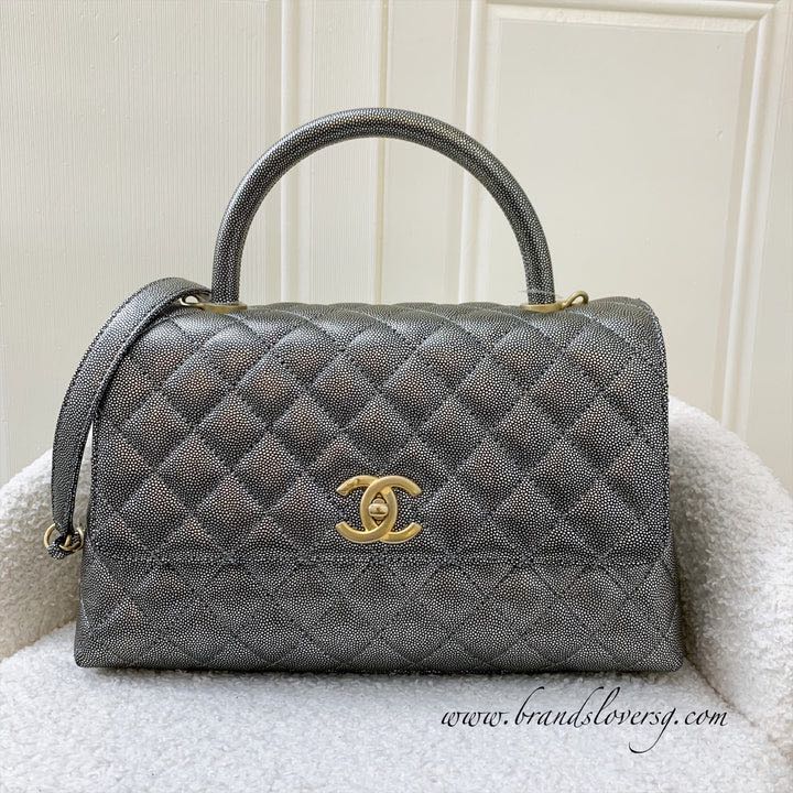 ✖️SOLD✖️ Chanel Medium 29cm Coco handle Flap in Iridescent Grey Caviar  AGHW, Luxury, Bags & Wallets on Carousell