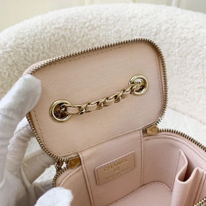 Chanel Vanity Jewelry box 369369