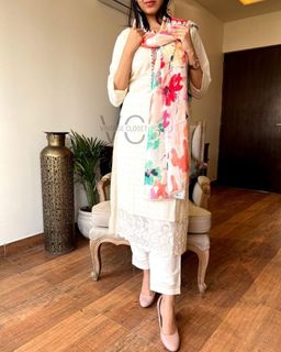 (Category: ) located in . Submitted by haniaboutique (Listing ID 1243066871, Image 1). Description: .