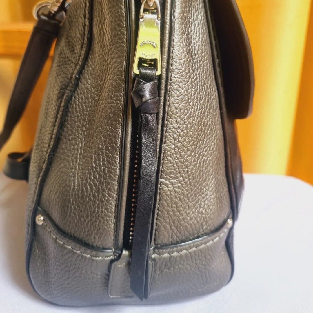 Coach Faye Backpack, Fesyen Wanita, Tas & Dompet di Carousell