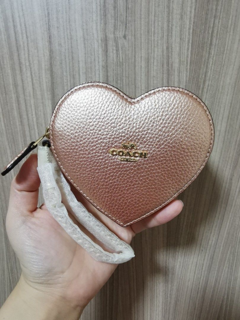 Coach heart shaped coin purse discount