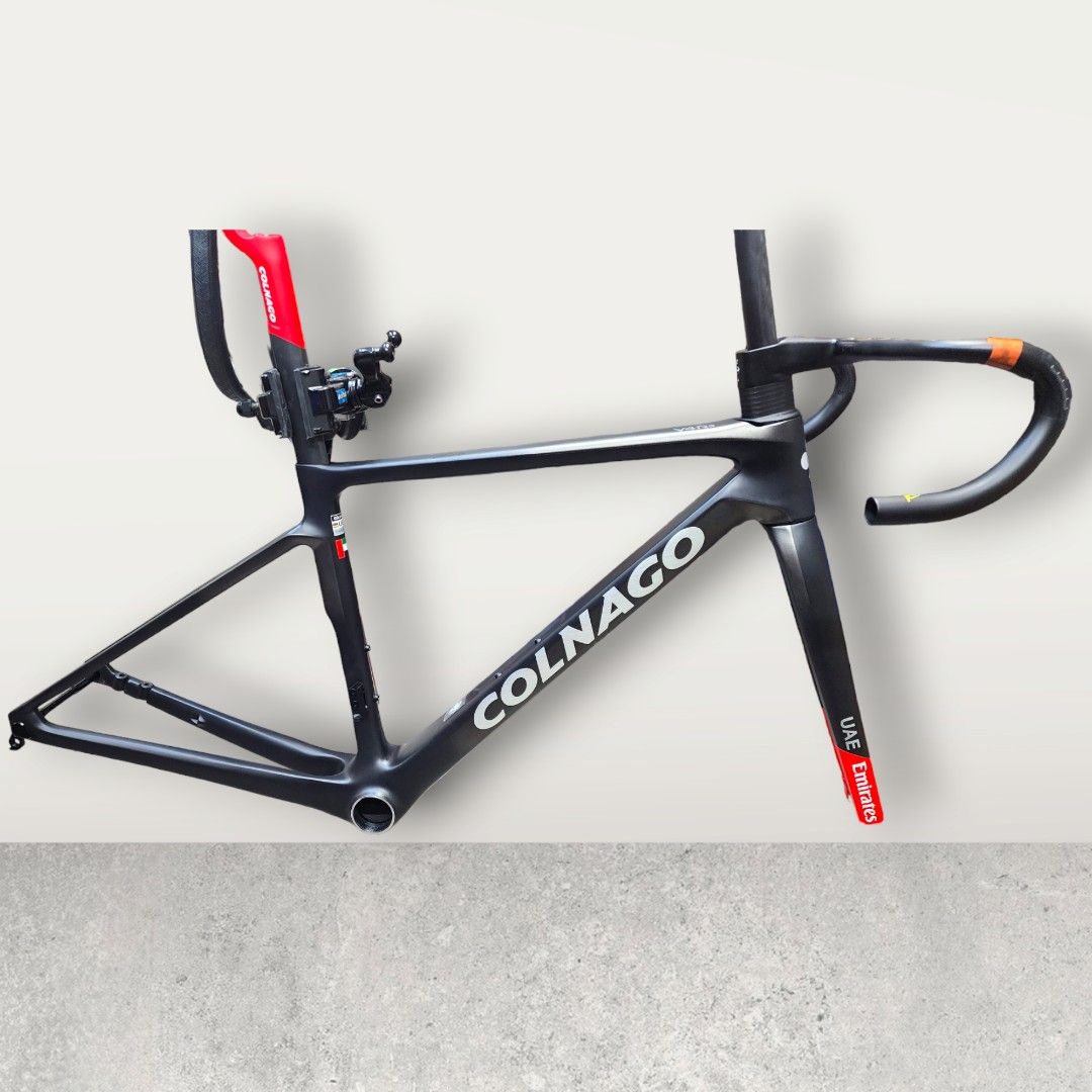 Colnago V4RS (UAE Team)FrameSet 42 CM + HandleBar /seatpost Colnago V4RS (UAE Team)FrameSet 42 CM + HandleBar /seatpost