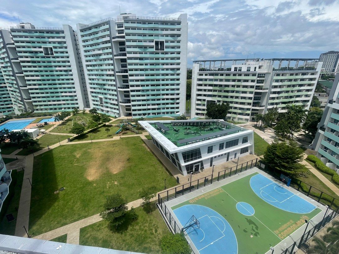 Condo unit for sale (Category: Apartments & Condos) located in Batangas. Submitted by emmie05 (Listing ID 1243052201, Image 1). Description: 1bedroom condo unit in The Residences of Commonwealth by Century Properties. Message for more info.