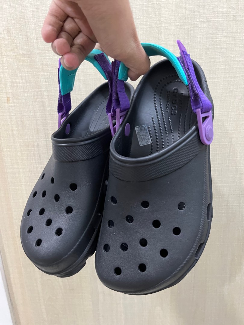 Black and purple crocs store