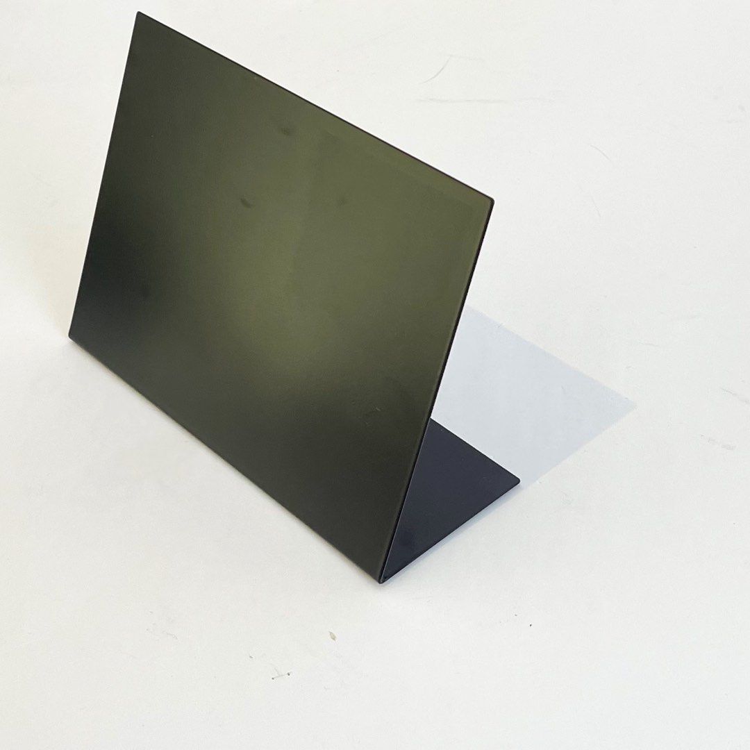 Daiso Metal Display Stand, Black, 傢俬＆家居, 其他, 掛鉤和衣架 Carousell