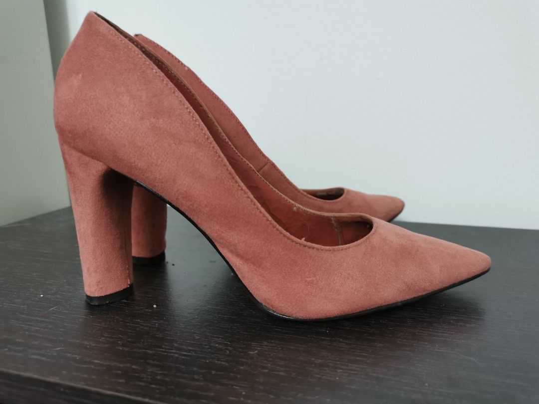Chunky discount heel pumps