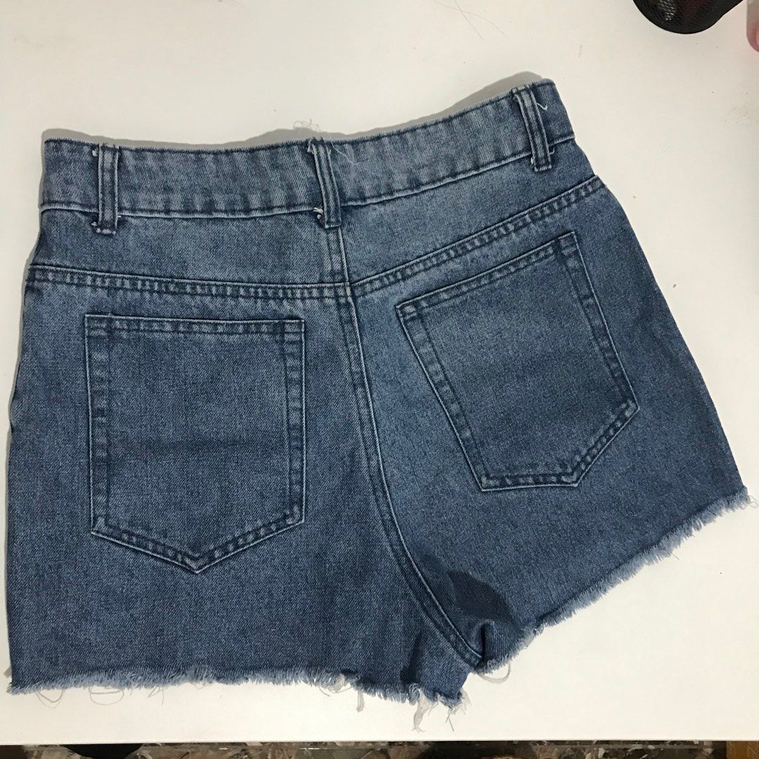 Denim shorts (raw hem) (Category: Shorts) located in Davao. Submitted by msfranfine (Listing ID 1242974904, Image 2). Description: Swipe for measurements.