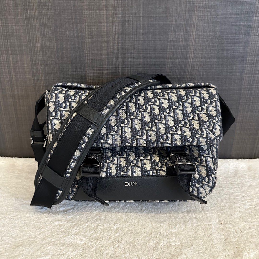 DIOR Saddle Bag (Men), Luxury, Bags & Wallets on Carousell