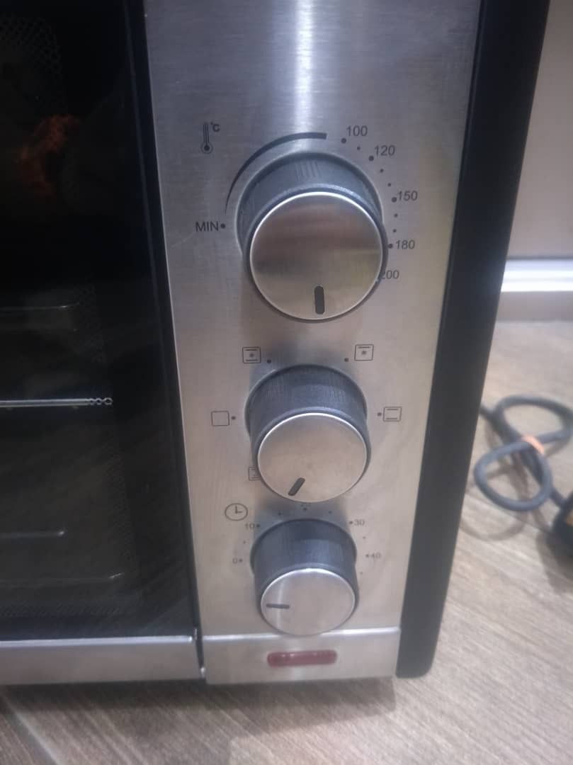 ELBA OVEN TOSTER(EEOD4520), TV & Home Appliances, Kitchen Appliances