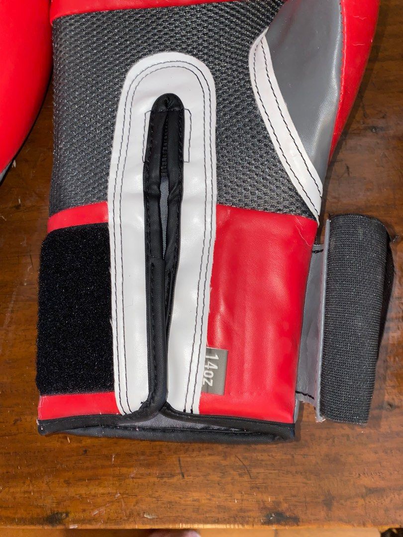 Everlast Red Pro Style Boxing Gloves 14 oz size on Carousell