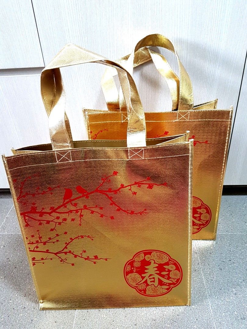 Golden discount shopping bag