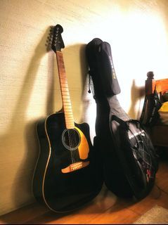 Fender Redondo Acoustic Guitar w/ Pick up