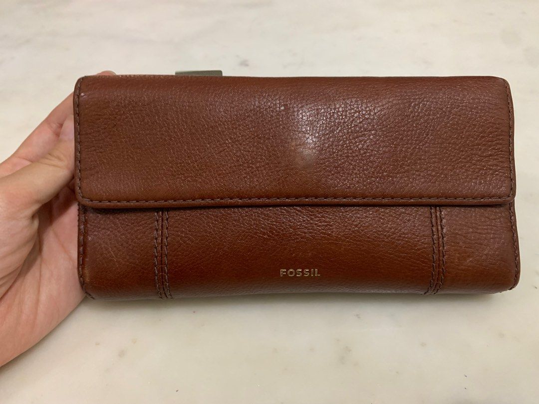 Fossil jori store rfid flap clutch
