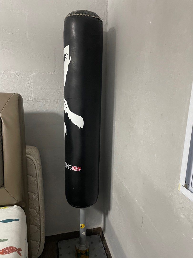 Aggregate 136+ everlast free standing kickboxing bag best 3tdesign.edu.vn