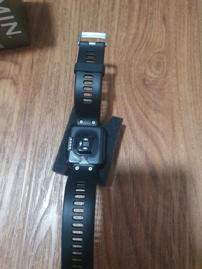 Garmin forerunner sales 35 band broke