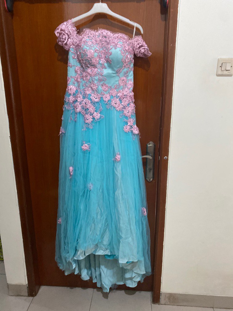 Gaun pesta, Fesyen Wanita, Pakaian Wanita, Gaun & Rok di Carousell