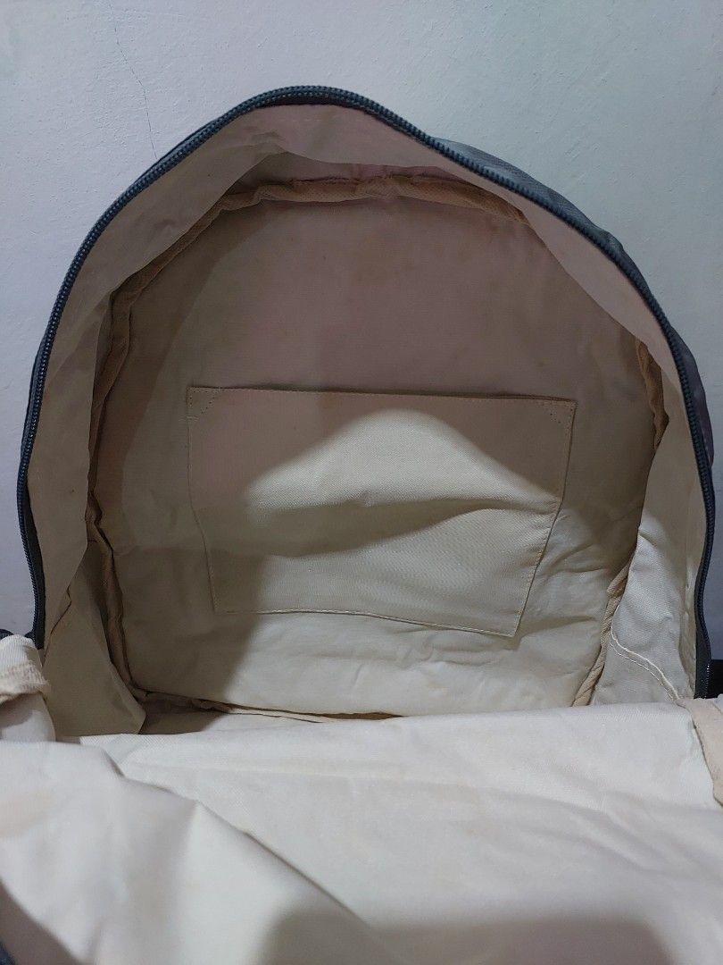Heartstrings gray backpack new (Category: Backpacks) located in Antipolo. Submitted by destash4funds (Listing ID 1243044797, Image 3). Description: Heartstrings gray backpack condition: new size: height - 14in width - 11.5in thickness - 5.5in features: zippered front pocket, zippered inside pocket.