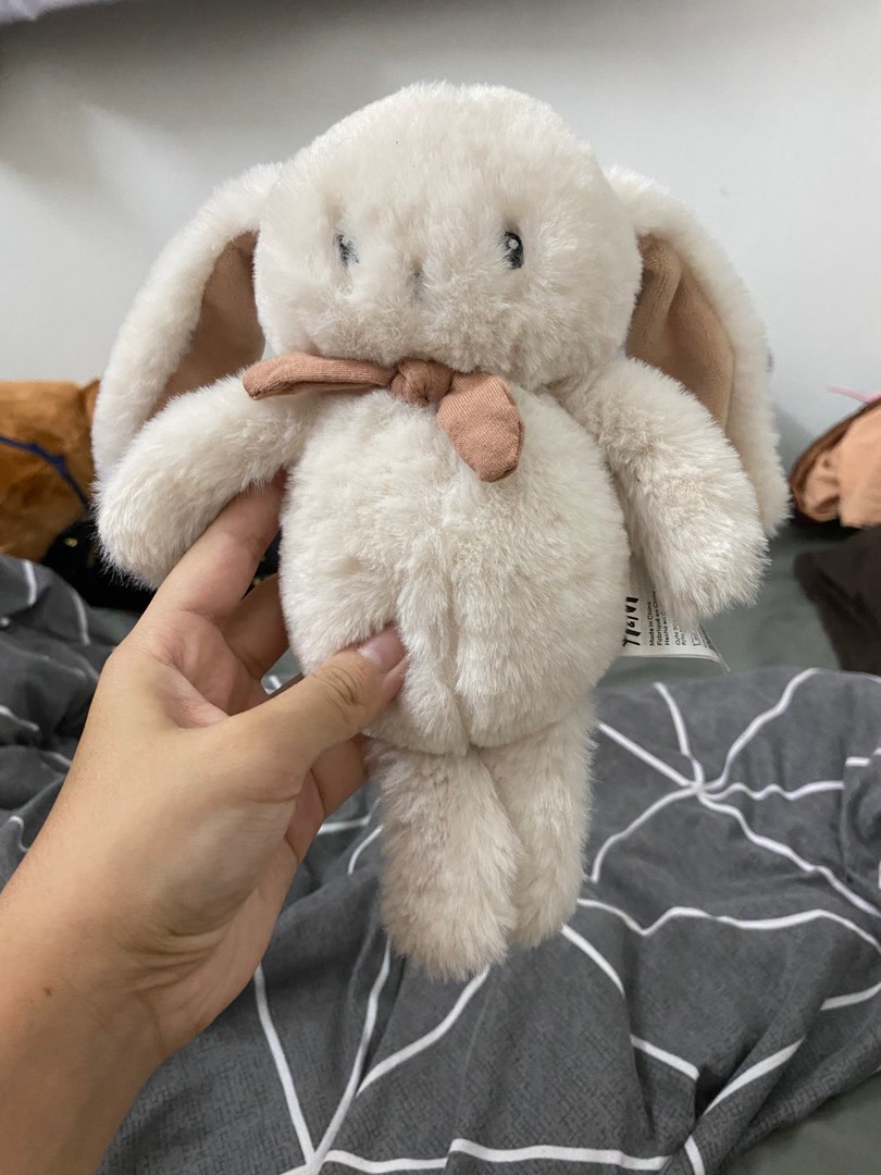 H&m top bunny keychain