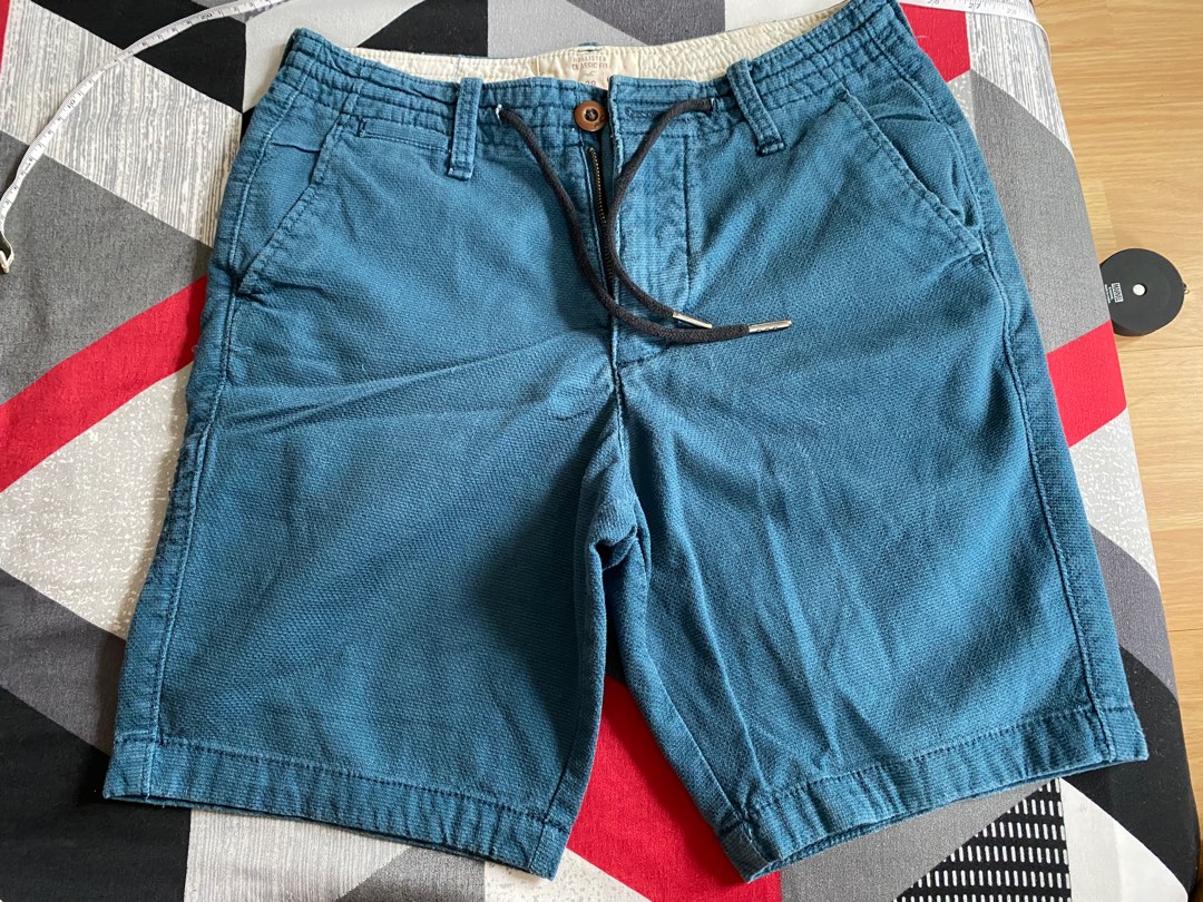 Hollister classic fit shorts hot sale