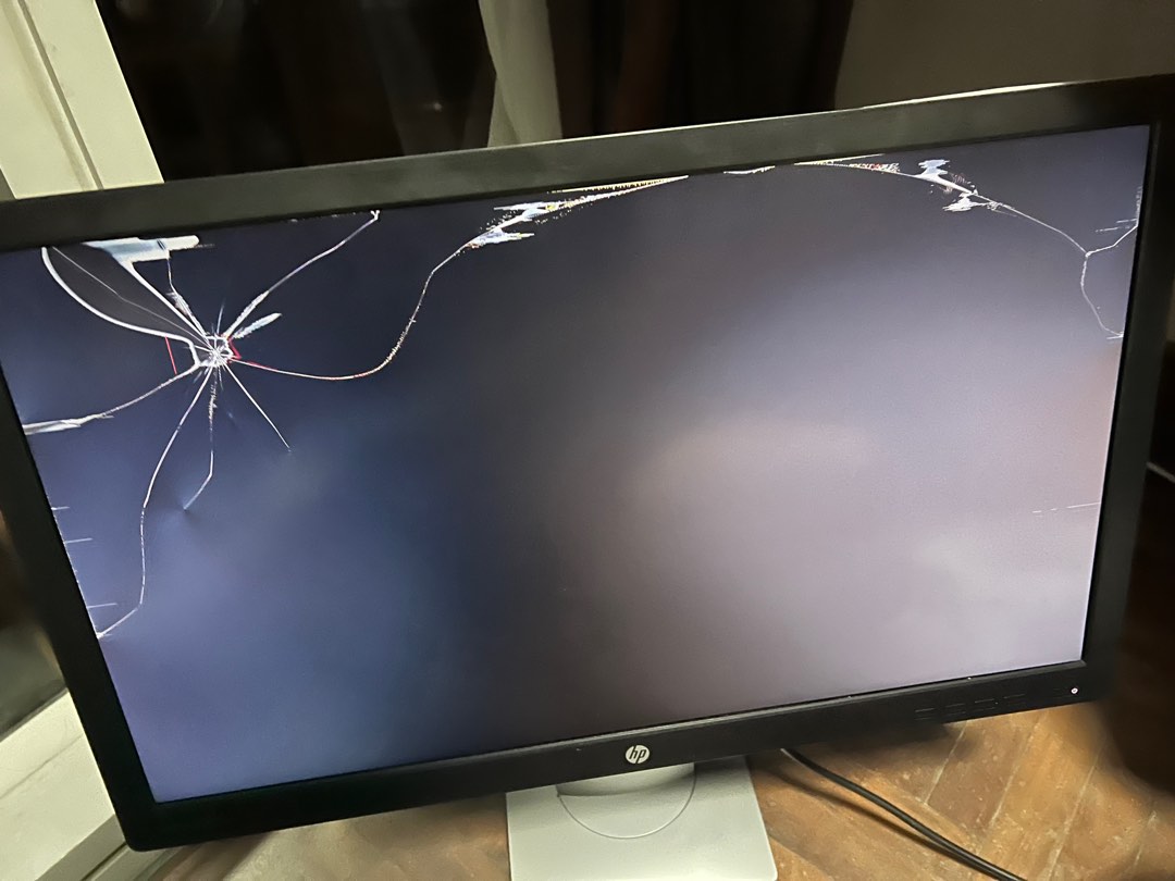 HP E272Q 27 inch Monitor broken screen, Computers & Tech, Parts ...