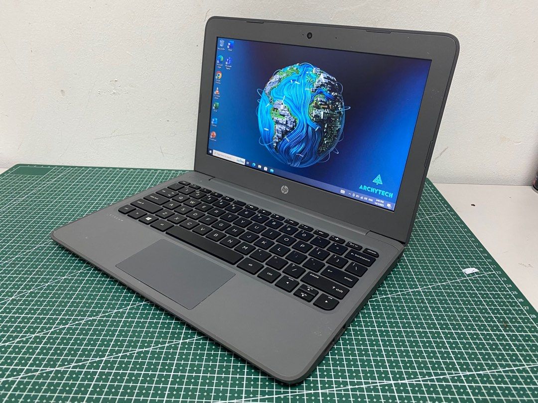 Laptop Murah HP Stream Pro 11 G4 Celeron N3350 4GB RAM 64GB SSD 11.6