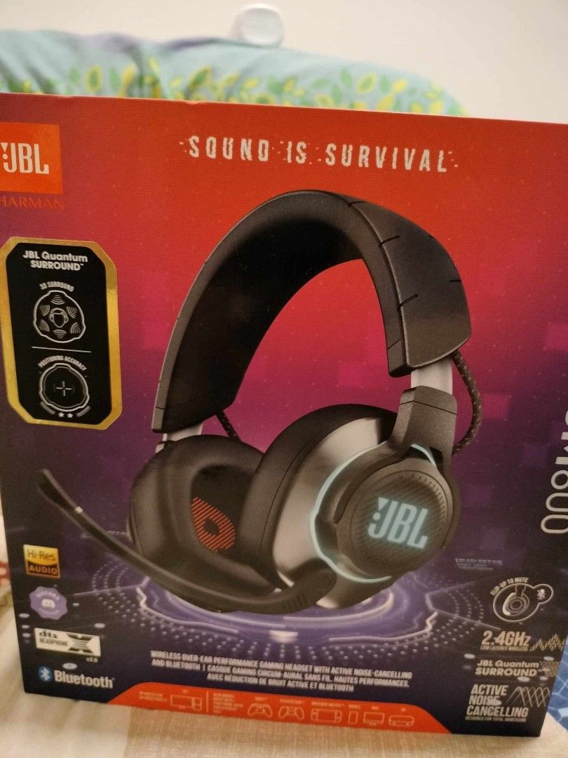 JBL Quantum 800, Audio, Headphones & Headsets on Carousell
