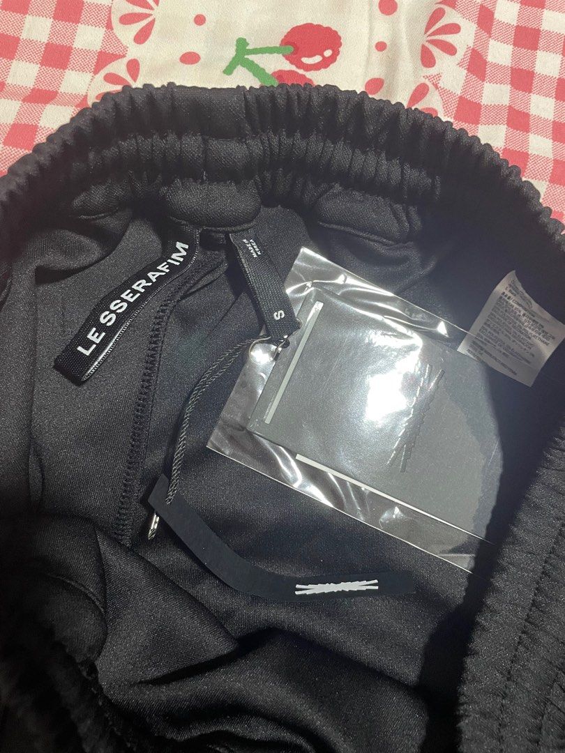 LE SSERAFIM] TRACK PANTS (Grey) LE SSERAFIM JOGGER PANTS GREY