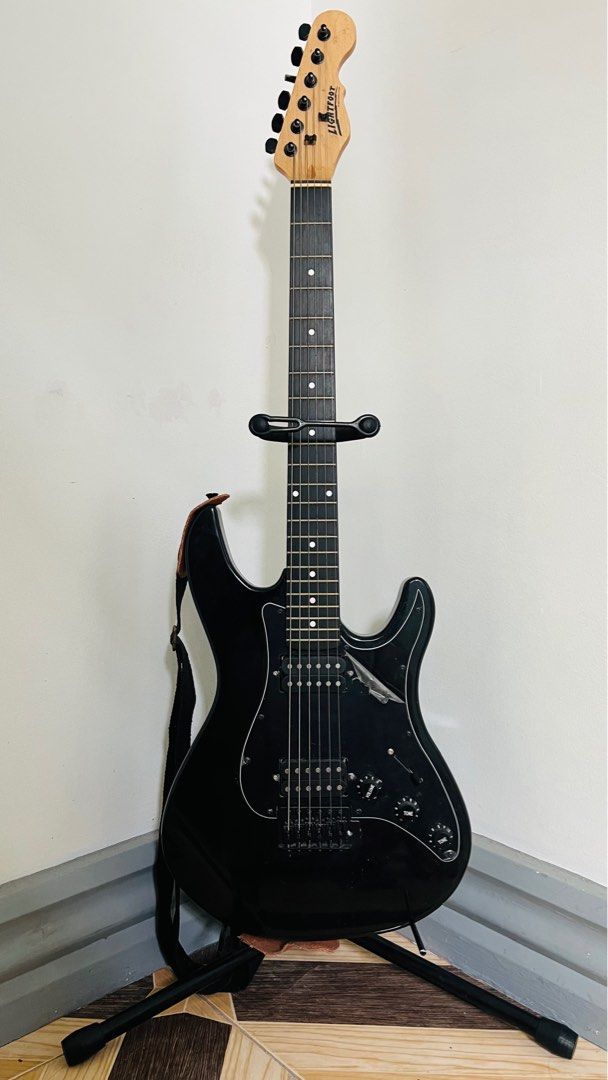 Lightfoot Electric Guitar by D&D Custom Guitars, Hobbies & Toys, Music