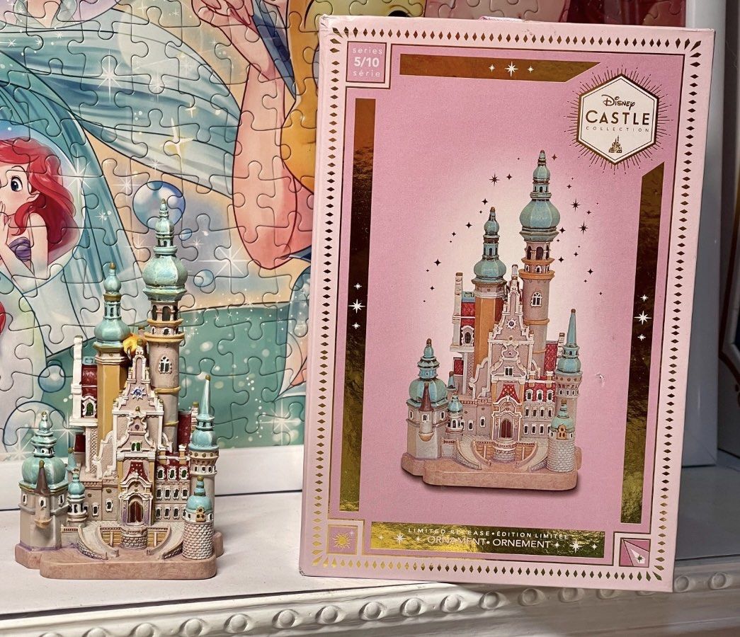 Limited edition Disney castle collection series 5/10 tangled