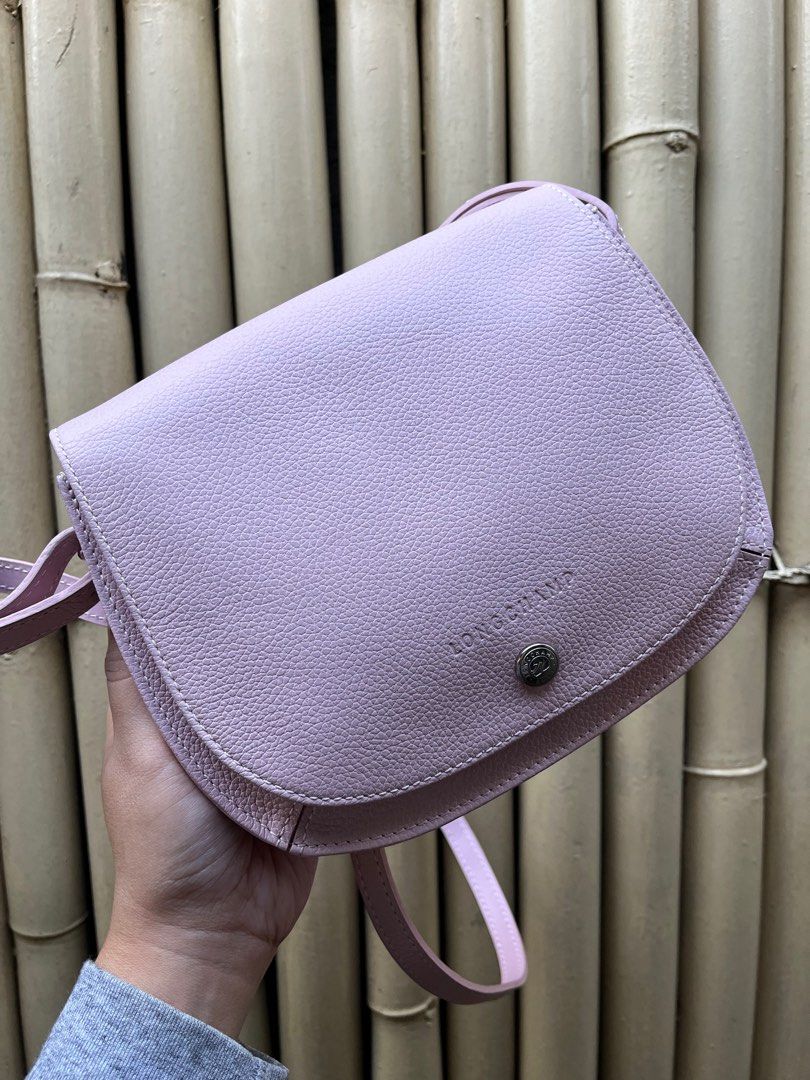 Longchamp Le Foulonne (Category: Cross-body Bags) located in Paranaque City. Submitted by bugsvanii (Listing ID 1242913493, Image 3). Description: Longchamp Le Foulonne No longer available in stores Powder pink color Leather Made in France Used only once, can pass brand new With dustbag Store bought at 25k Guaranteed authentic .