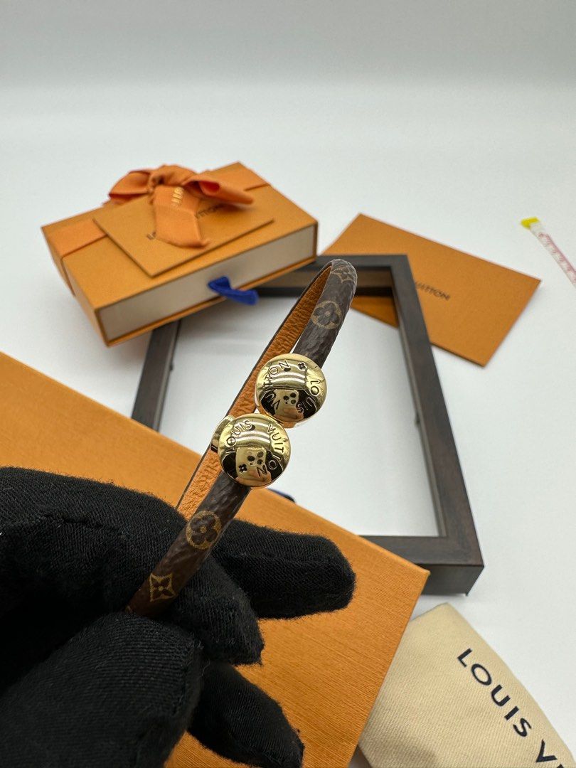 Louis Vuitton Mini Monogram Bracelet, Women's Fashion, Watches &  Accessories, Other Accessories on Carousell