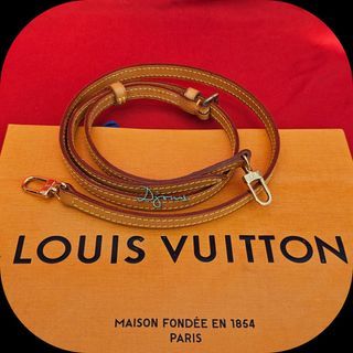 Louis Vuitton Bicolor LV Initials Taurillon Reversible Bracelet Louis  Vuitton