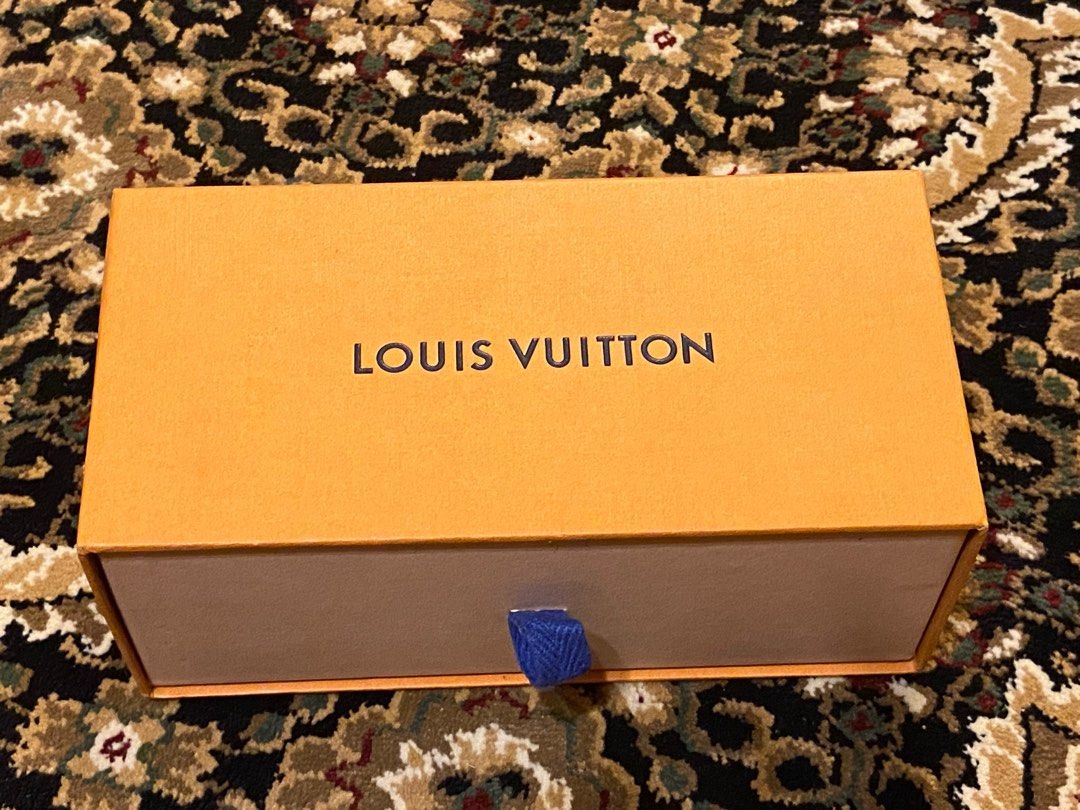 LV SPEC WOMEN LOUIS VUITTON, Luxury, Accessories on Carousell