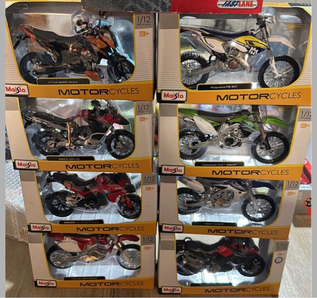 Maisto motorcycles top