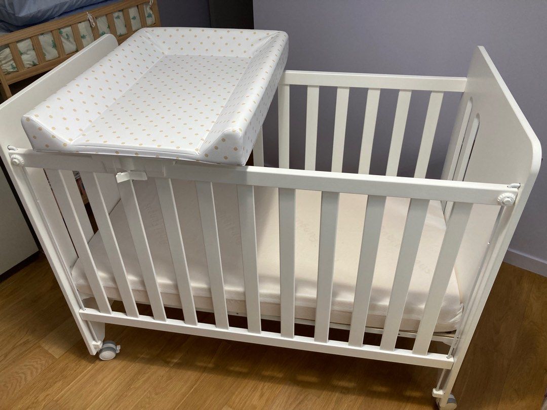 Micuna Baby Cot + Micuna Diaper Changing Board, Babies & Kids, Baby