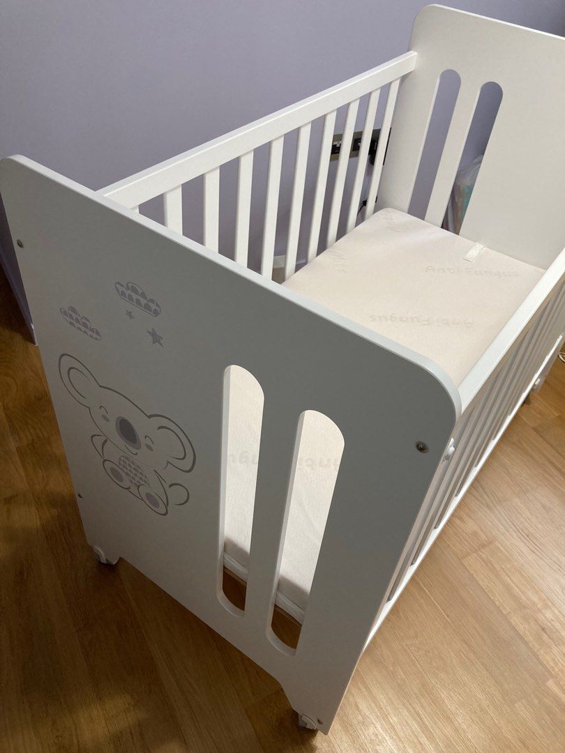 Micuna Baby Cot + Micuna Diaper Changing Board, Babies & Kids, Baby