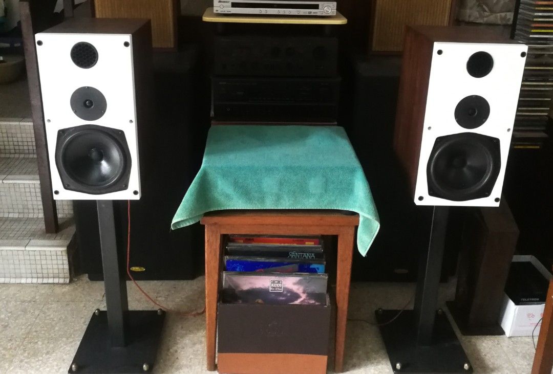 Mission 707 speakers top