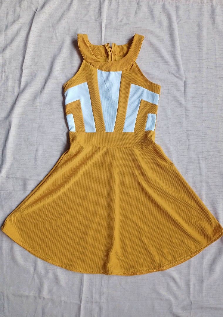 Mustard Dress (Category: Dresses) located in San Fernando. Submitted by mifinds.ph (Listing ID 1242967584, Image 1). Description: size: small payment: gcash ship: j&t (55 small pouch).