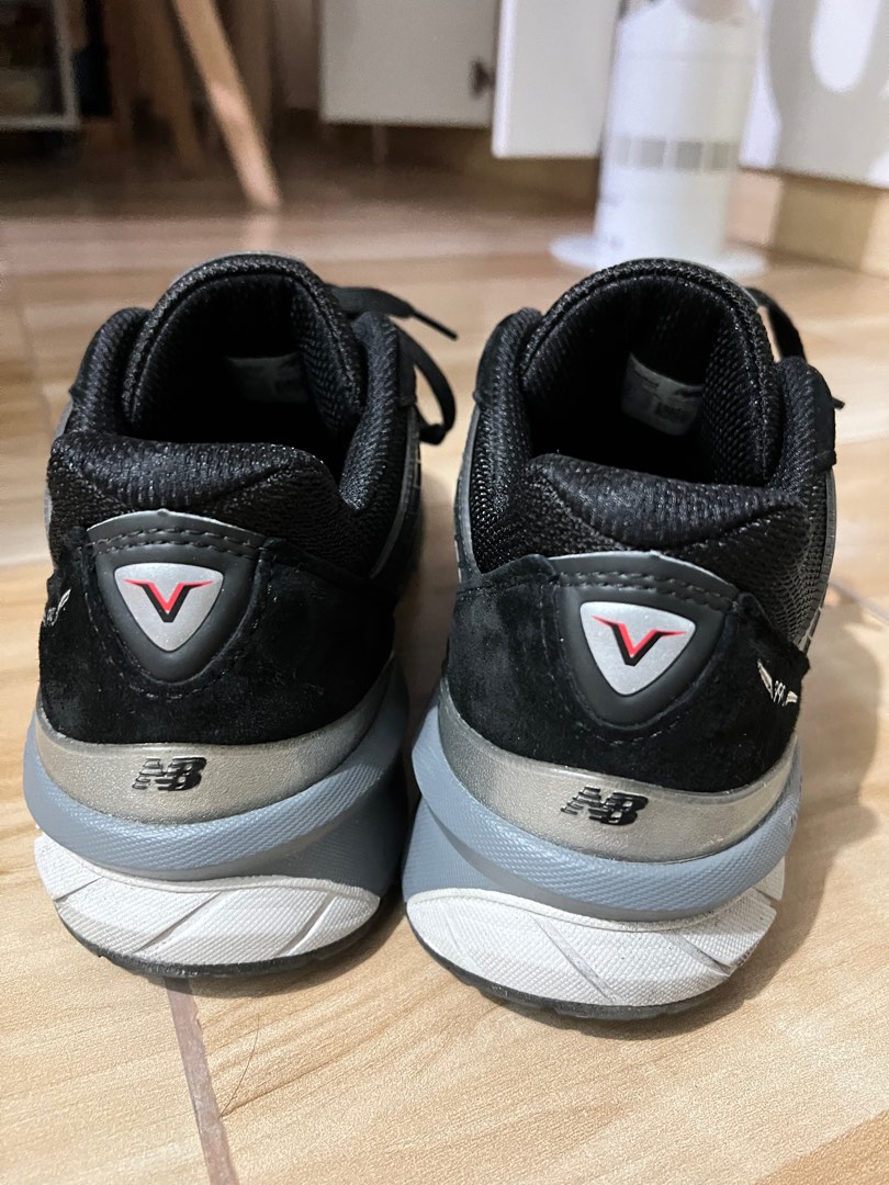 New Balance 990BK5 US8.5, 男裝, 鞋, 波鞋- Carousell