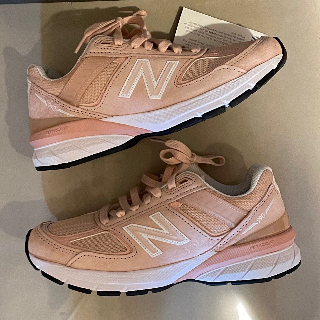 NEW BALANCE W990PK5 US5.5 22.5CM, 她的時尚, 鞋, 運動鞋在旋轉拍賣