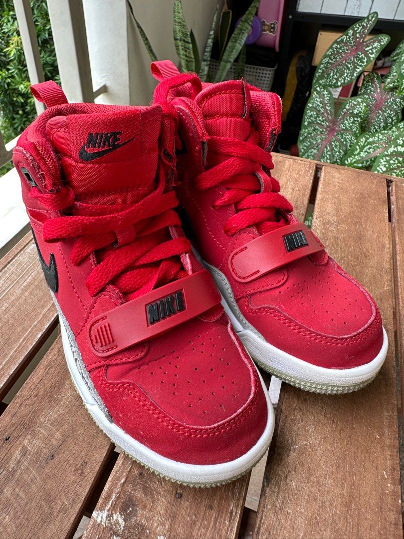 Nike Air Jordan Legacy 312