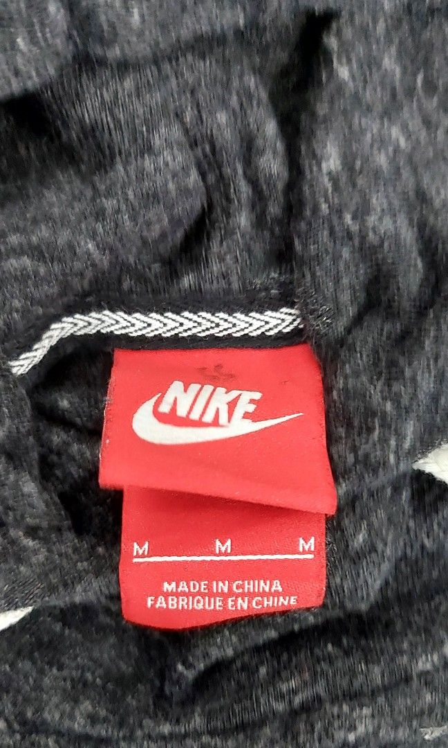 Nike medium hoodie hotsell size