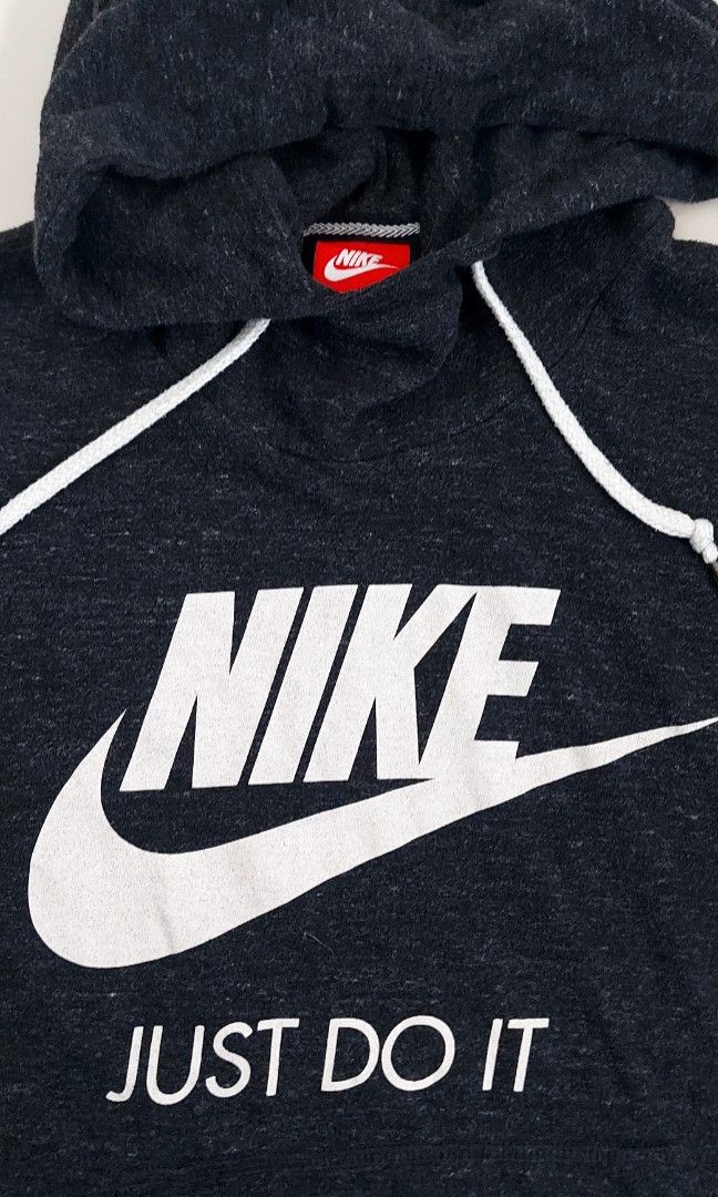Nike medium hoodie size 2025