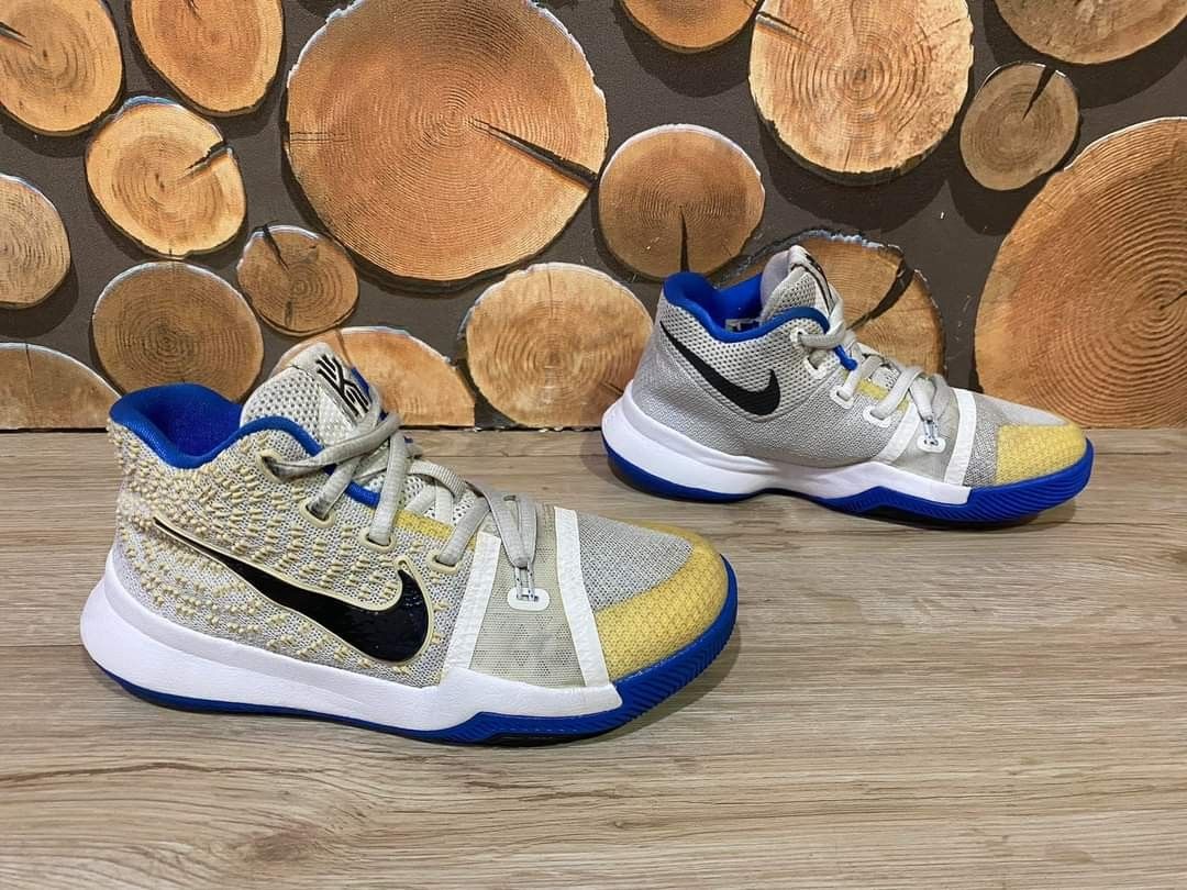 Kyrie clearance 3 original
