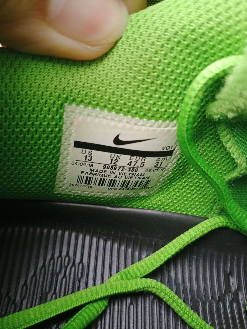 mamba rage grinch on feet