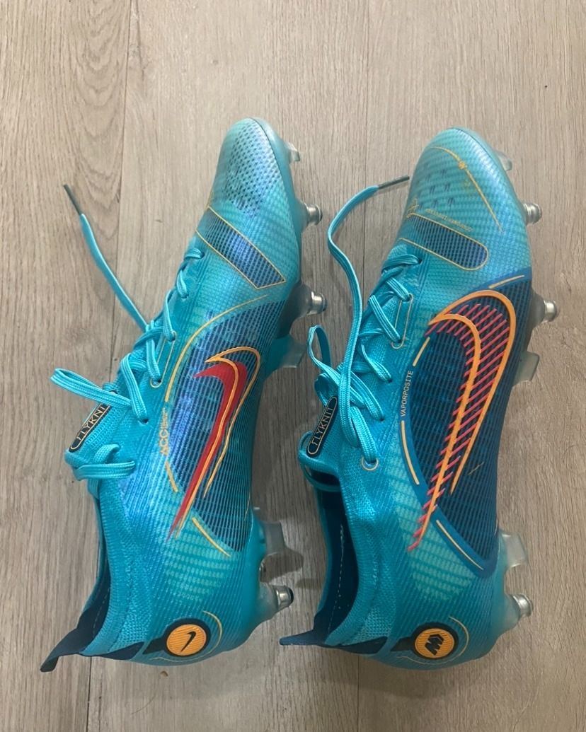 Anti clog nike mercurial hotsell