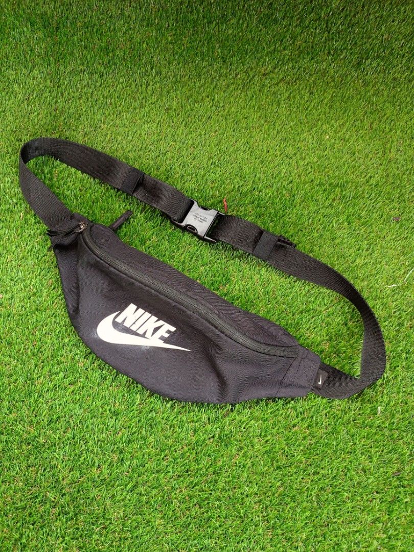 Pouch bag hotsell nike original