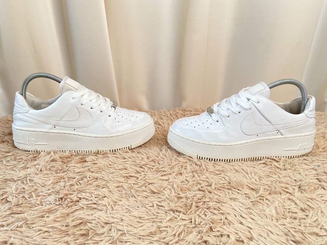 af1 sage low triple white