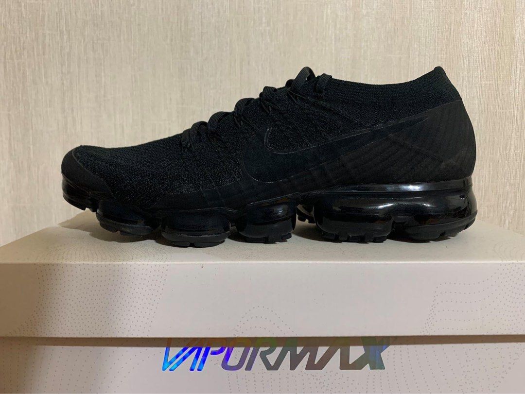 Triple black vapormax new arrivals 1.0