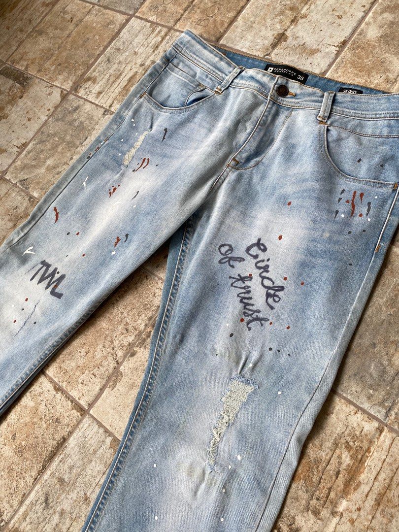Gucci graffiti outlet jeans